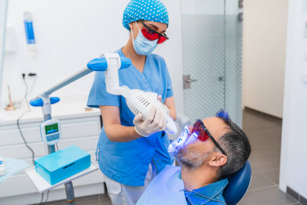 Best Urgent Tooth Repair  in Oswego, KS